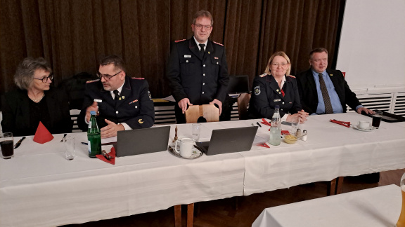 Wiederwahl des stv. Amtswehrführers Maik Dupke im Amt Arensharde